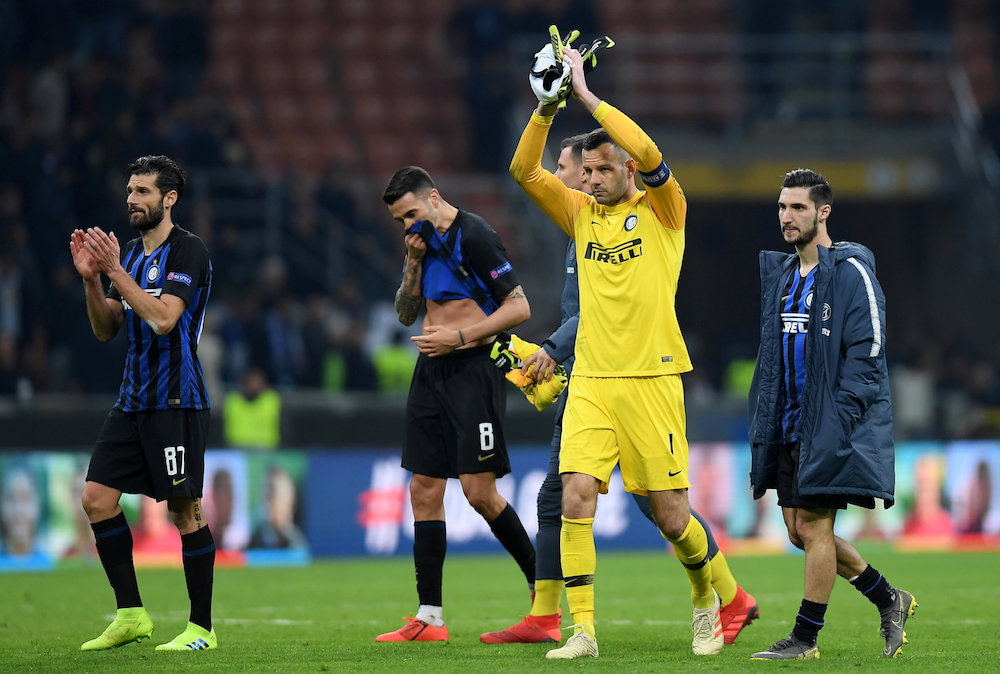Silly Season: Uppgifter: Inter förlänger med Handanovic